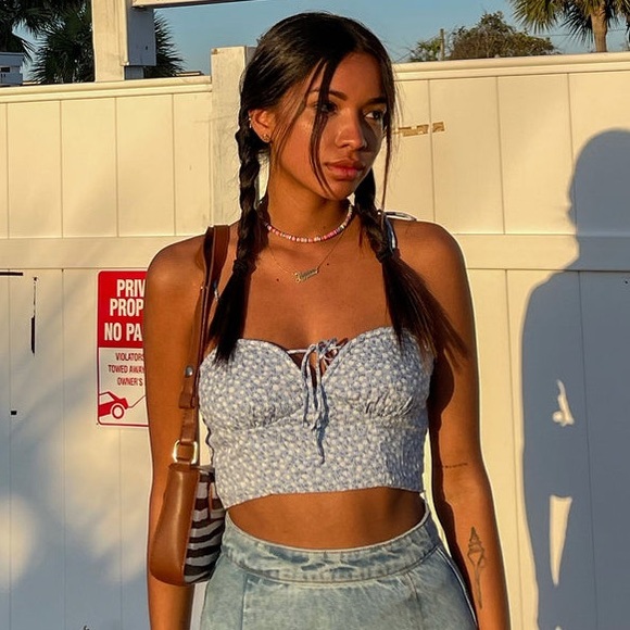 Princess Polly Floral Blue Crop Top - Picture 2 of 3